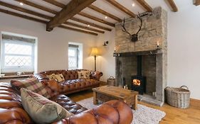 Stunning Blackberry Cottage With Log Burner - Located On Haworth Main Street